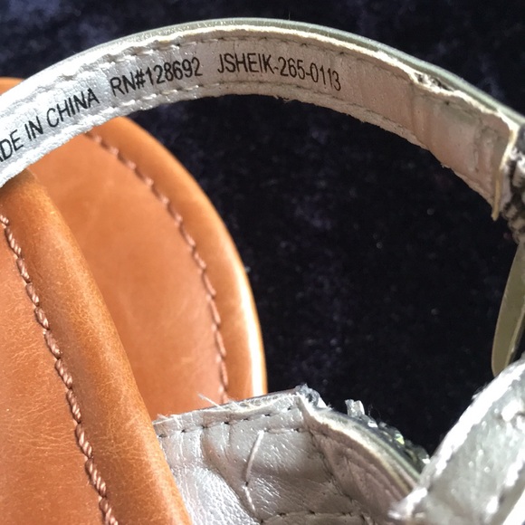 NEW 🌸 Steve Madden 🌸 silver sandals - Picture 5 of 6